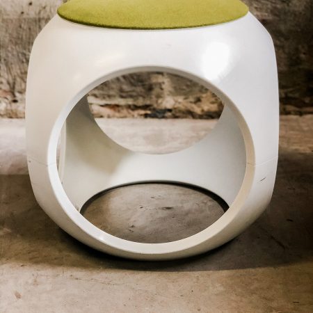 Moroso Oblio Stool